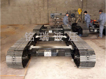 154鋼制履帶底盤(pán)